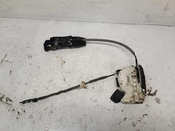 SERRURE DE PORTE AVANT GAUCHE VW GOLF 7 5-PORTE - Vue 1